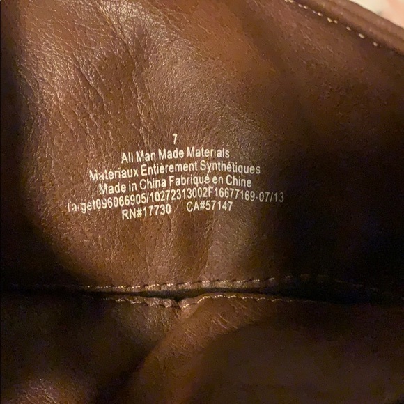 Women’s dark brown boots - Picture 2 of 3